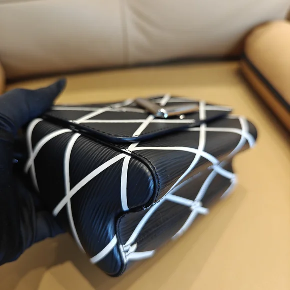 Louis Vuitton Black/White Malletage Leather Twist PM Shoulder Bag - Picture 11 of 12